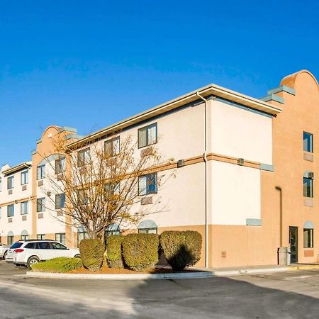 Comfort Inn & Suites Фрута Экстерьер фото