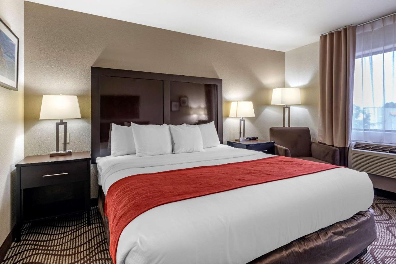 Comfort Inn & Suites Фрута Экстерьер фото