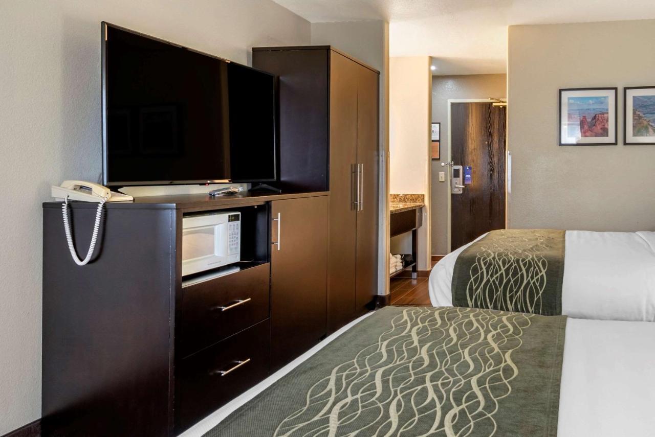 Comfort Inn & Suites Фрута Экстерьер фото