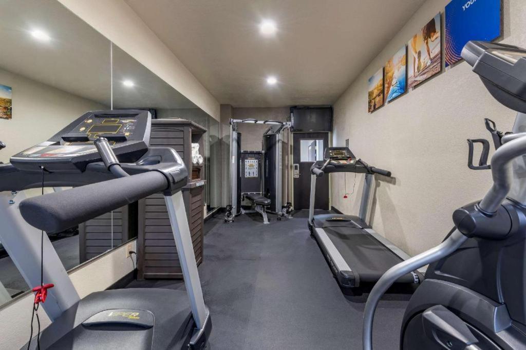 Comfort Inn & Suites Фрута Экстерьер фото