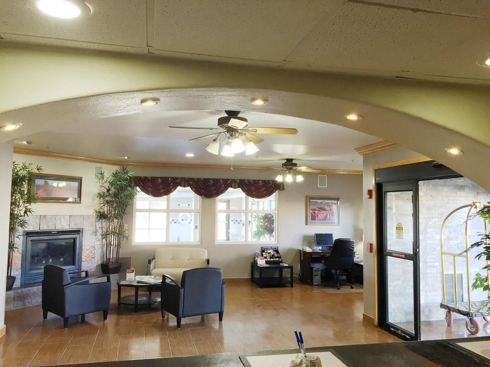 Comfort Inn & Suites Фрута Экстерьер фото