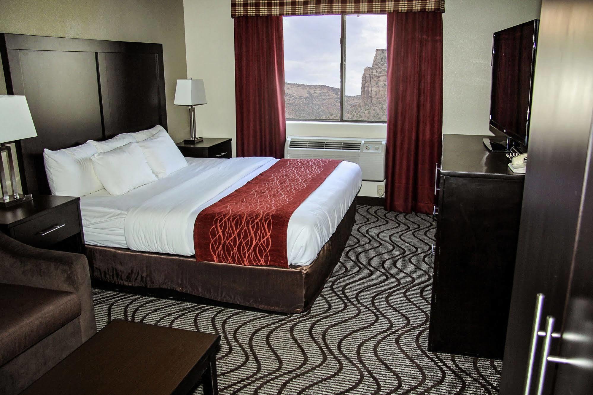 Comfort Inn & Suites Фрута Экстерьер фото