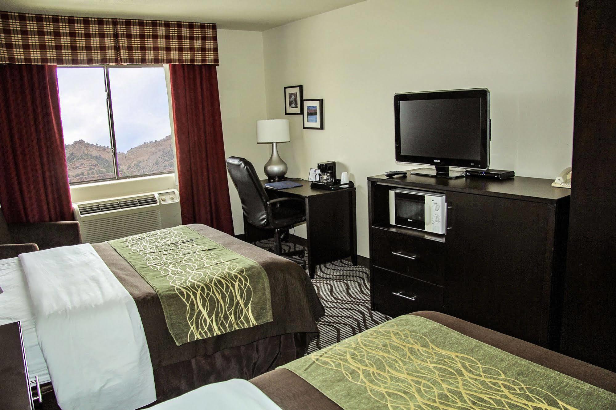 Comfort Inn & Suites Фрута Экстерьер фото