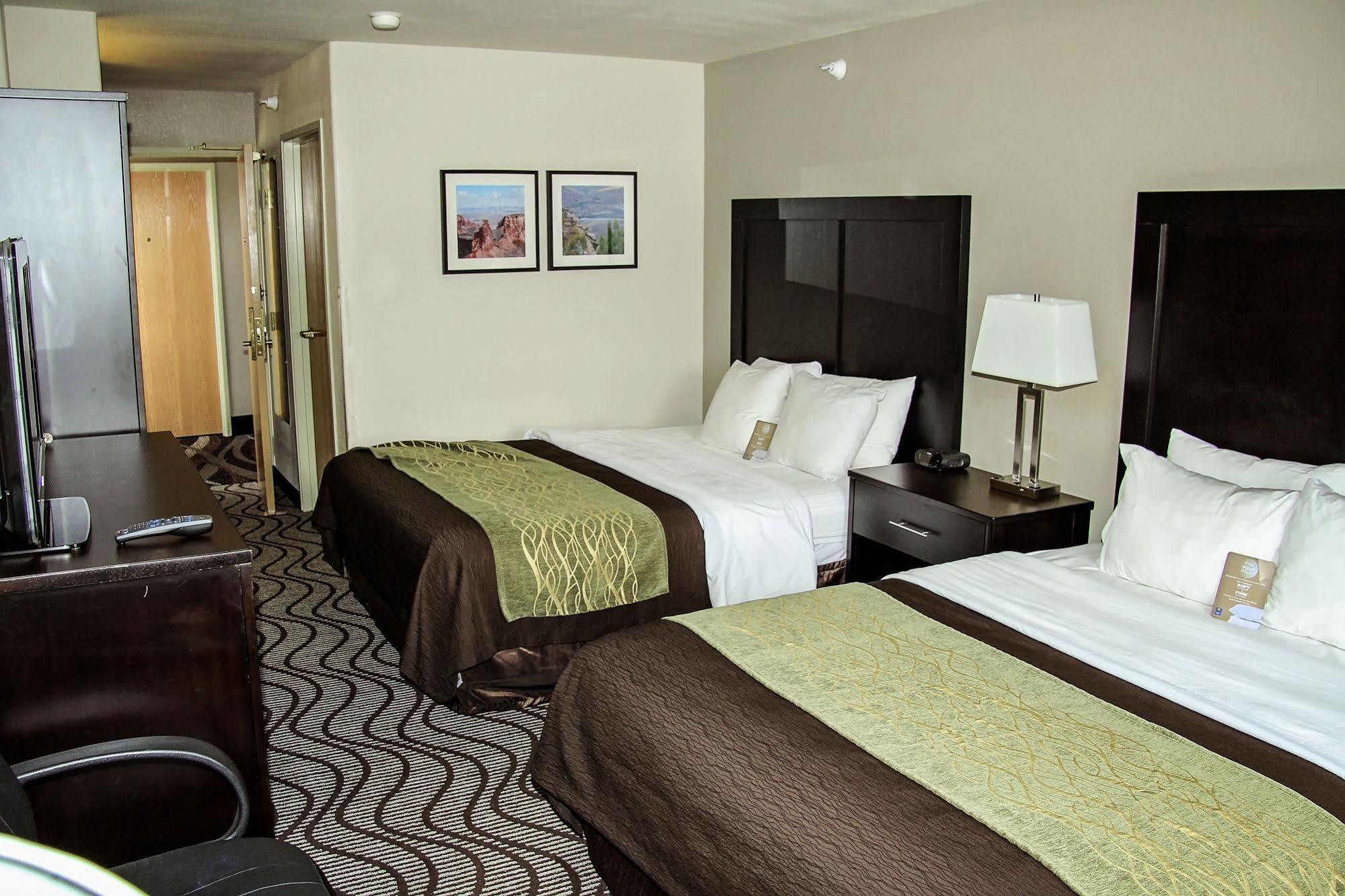 Comfort Inn & Suites Фрута Экстерьер фото